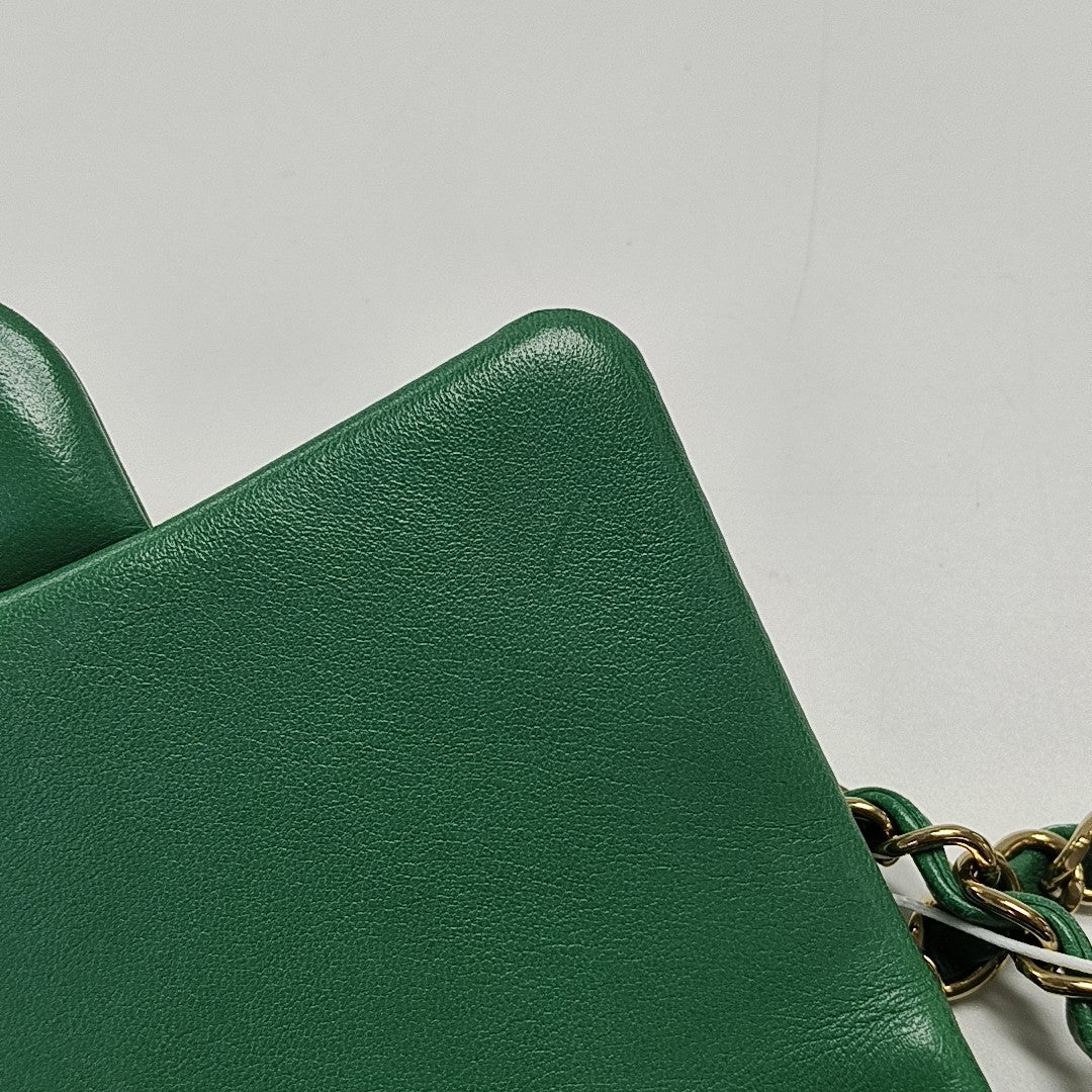 CLASSIC FLAP Mini Quilted Lambskin Green