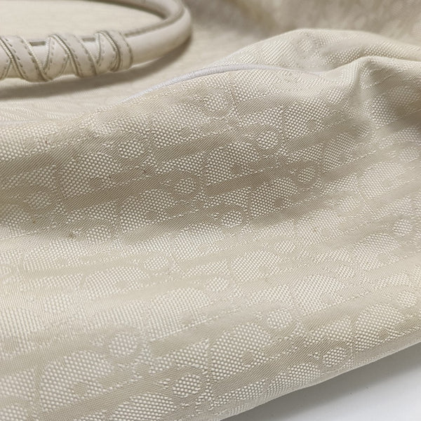 Lovely Oblique Canvas Beige