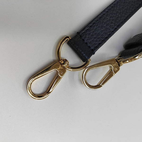 CAPUCINES MM Calfskin Blue