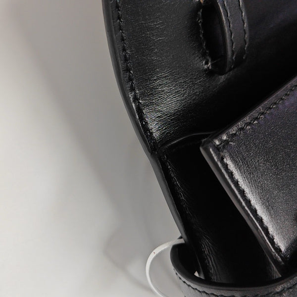 MANHATTAN Medium Calfskin Black