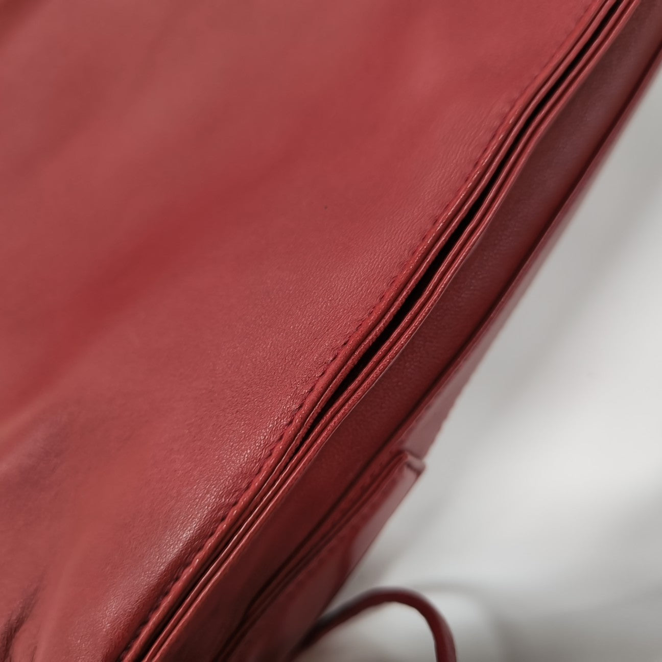 Flamenco Medium Calfskin Red