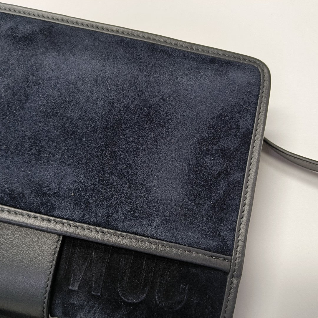 30 Montaigne Suede Blue