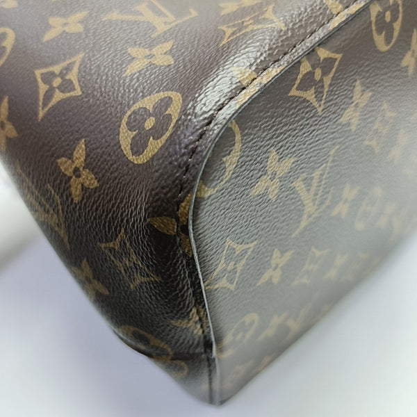 NÉONOÉ MM Monogram Coated Canvas Brown