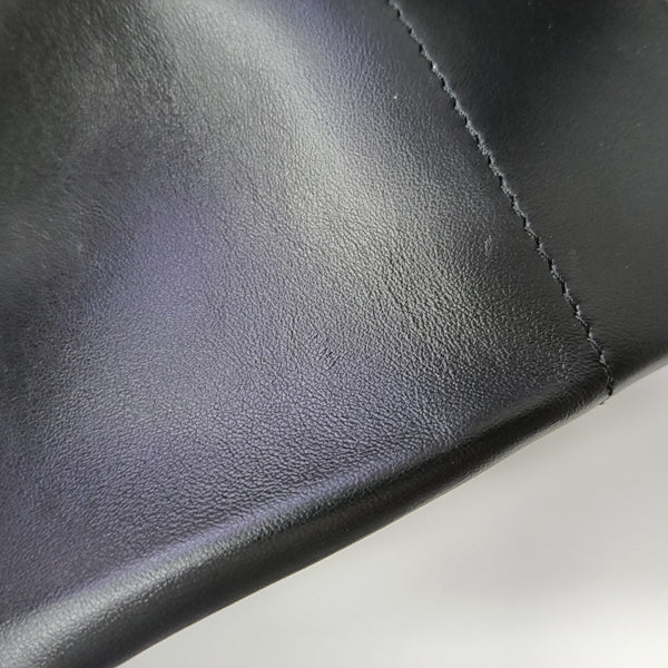 DUTY FREE North-South Calfskin Black
