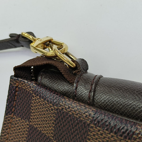 TROUSSE MAKE UP Damier Ebene Coated Canvas Brown