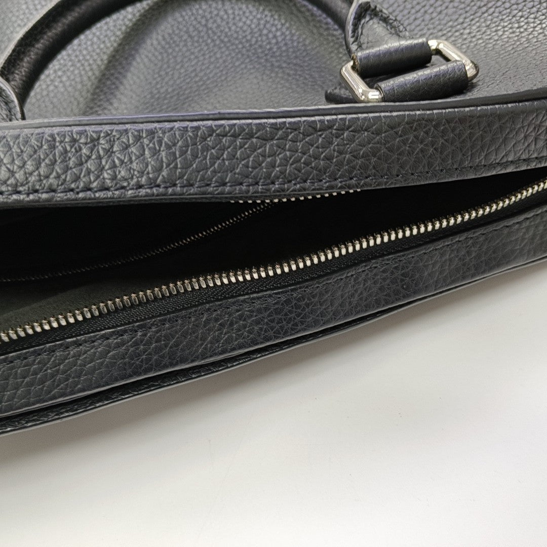 PORTE-DOCUMENTS PM Calfskin Black