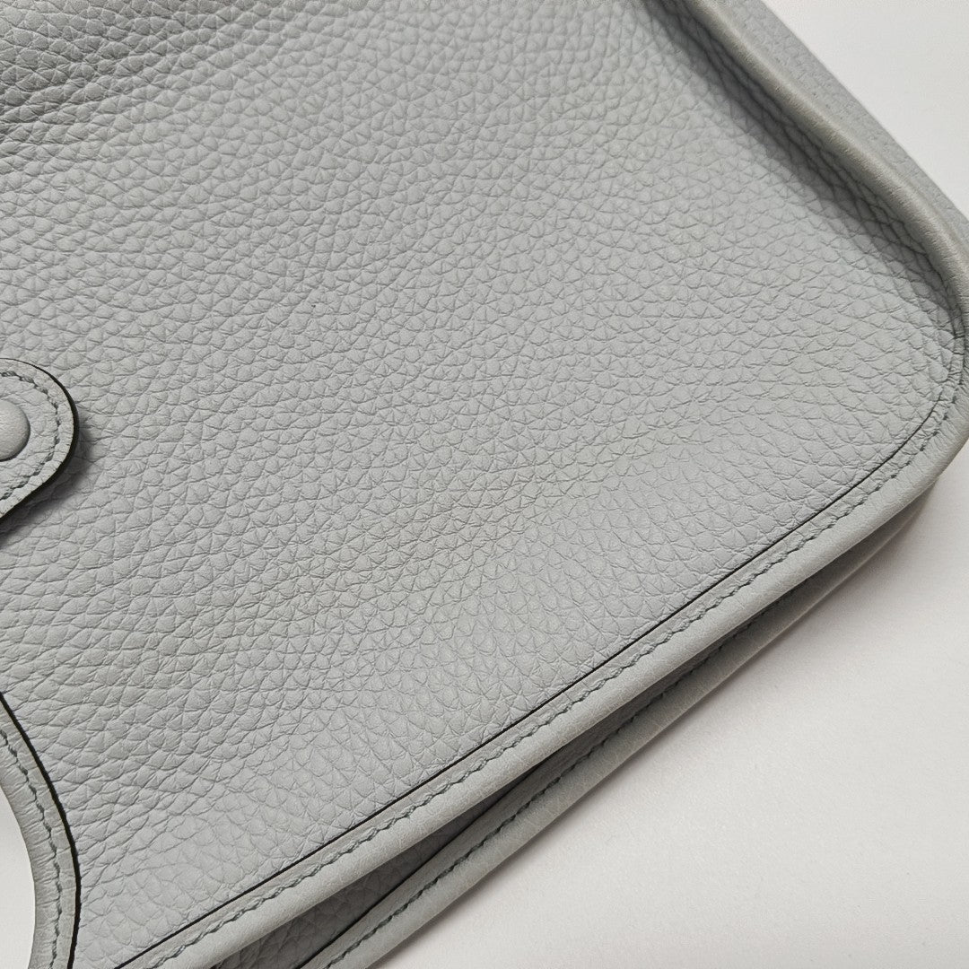 Evelyne 16 Clemence Blue