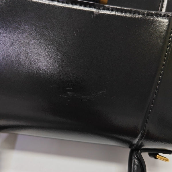 Hourglass S Calfskin Black