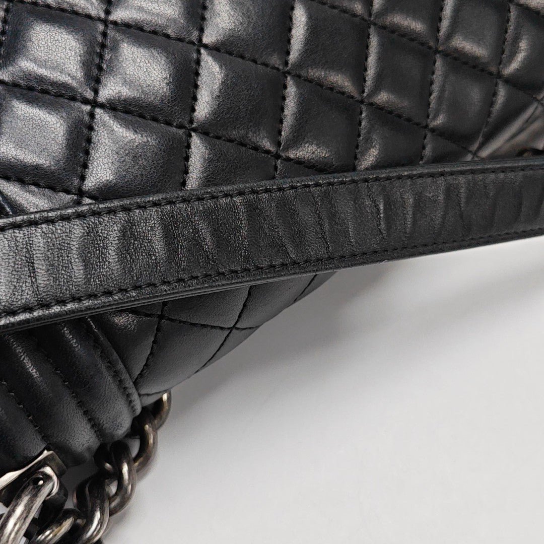 BOY CHANEL Medium Quilted Lambskin Black