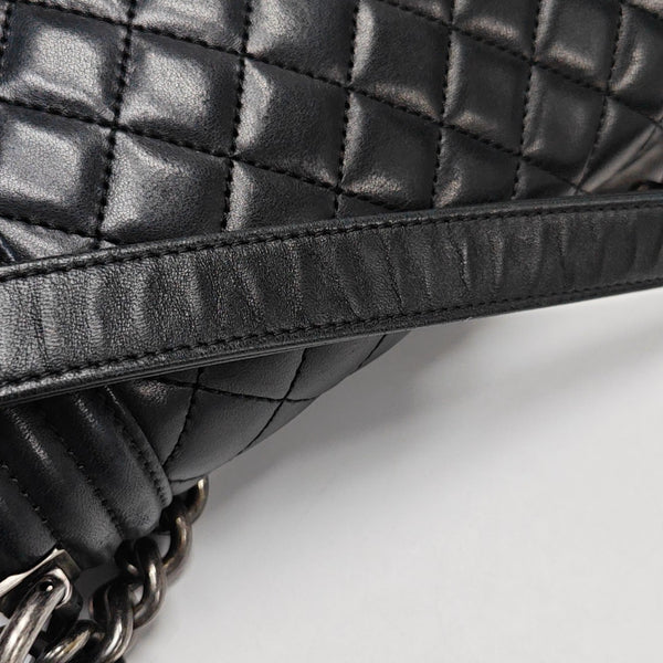 BOY CHANEL Medium Quilted Lambskin Black