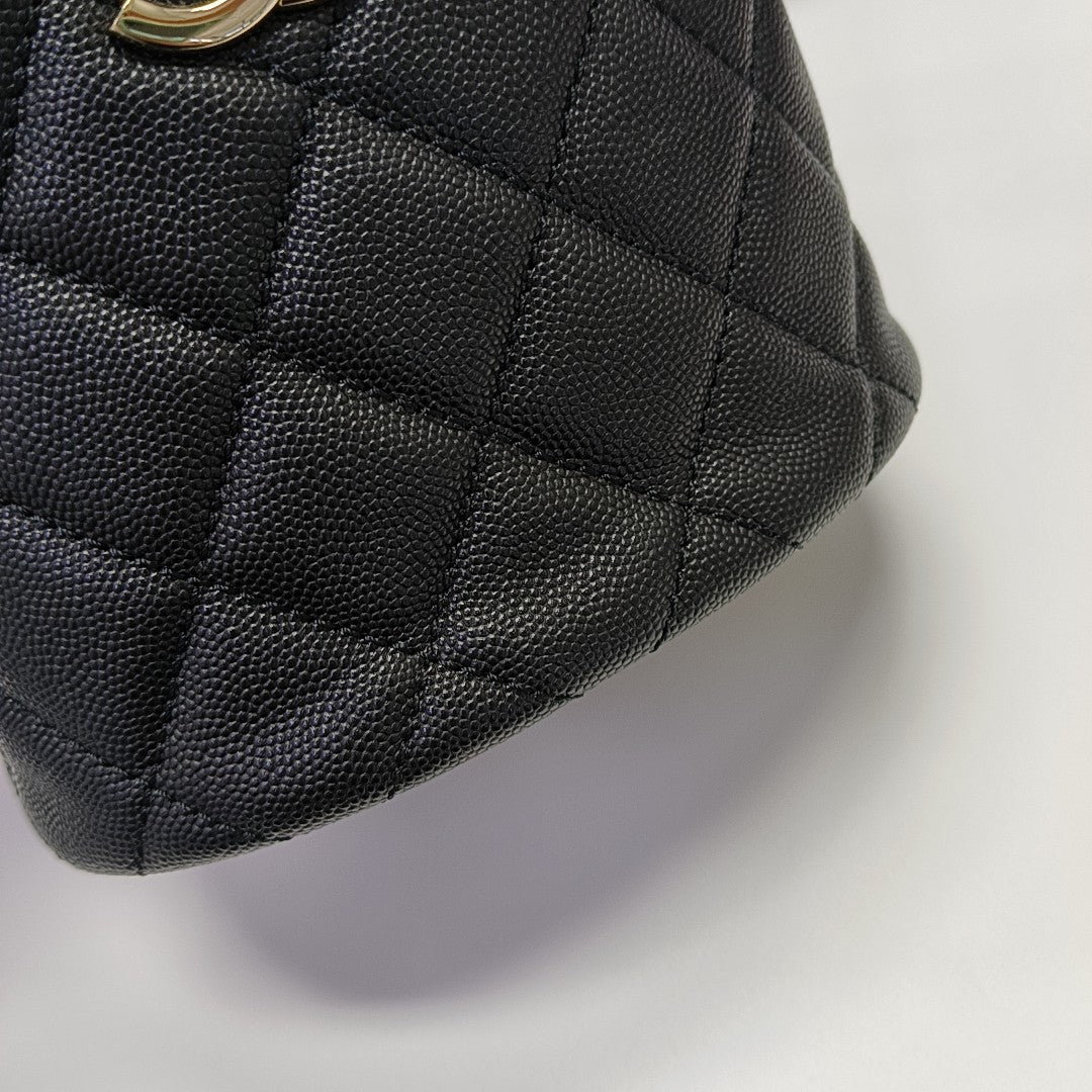 VANITY CASE Medium Quilted Grained Calfskin Black