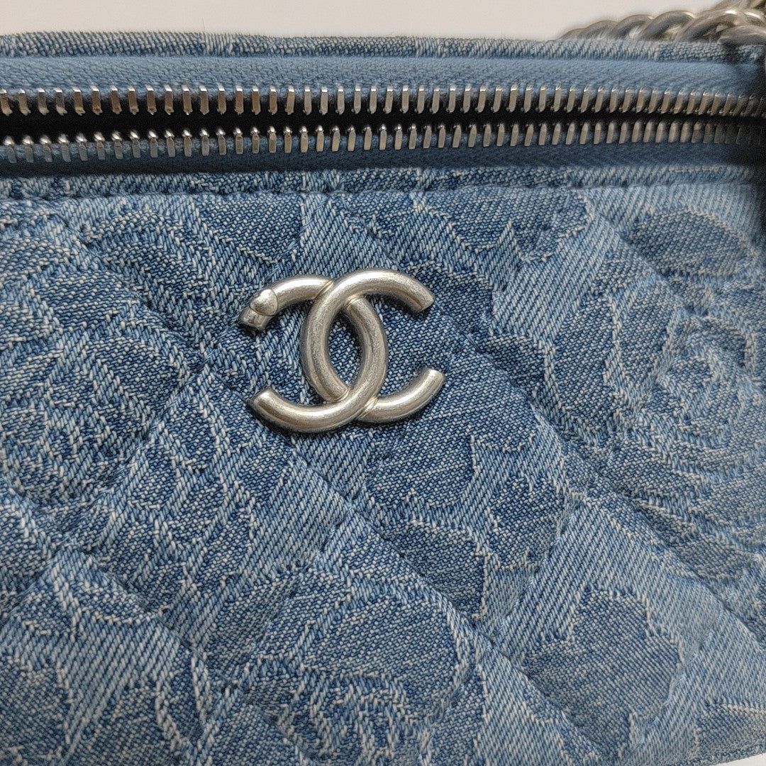 VANITY CASE Small Quilted Denim Blue