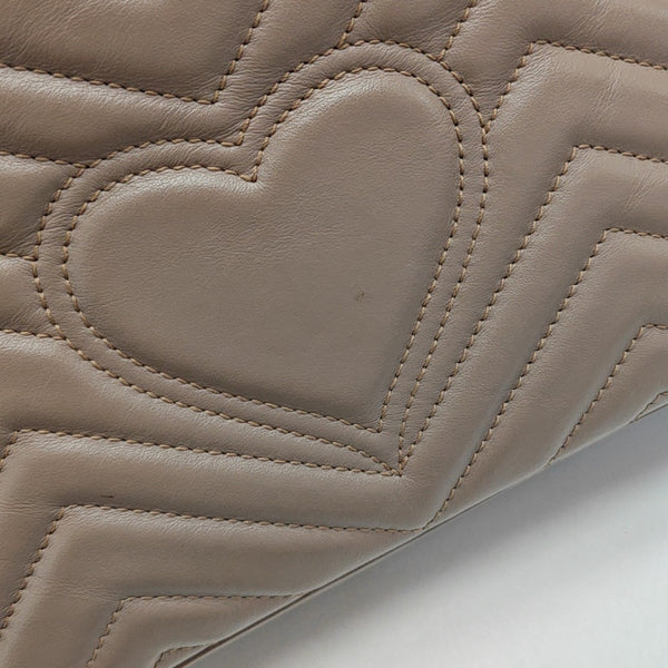 GG Marmont Medium Quilted Calfskin Beige