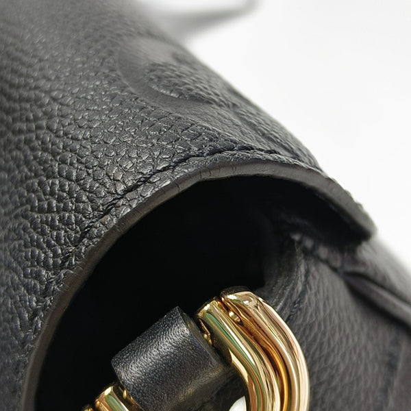 FAVORITE Calfskin Black