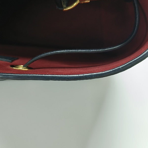 NÉONOÉ MM Calfskin Black