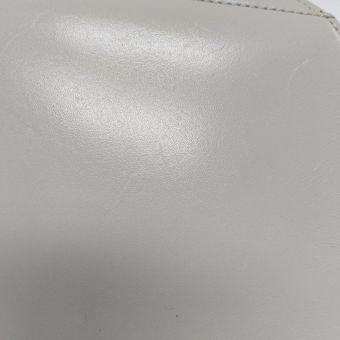 Calfskin White