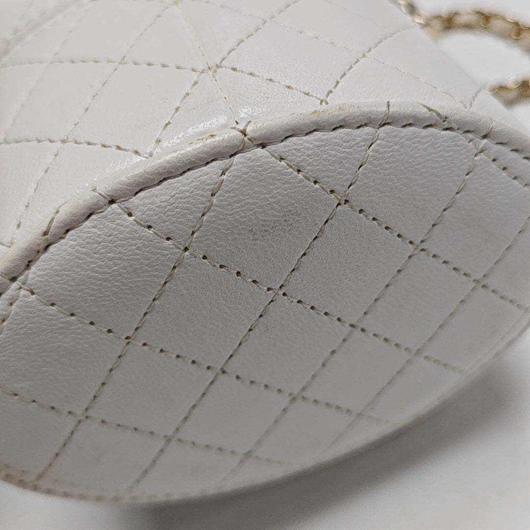 Round Vanity Medium Quilted Lambskin White