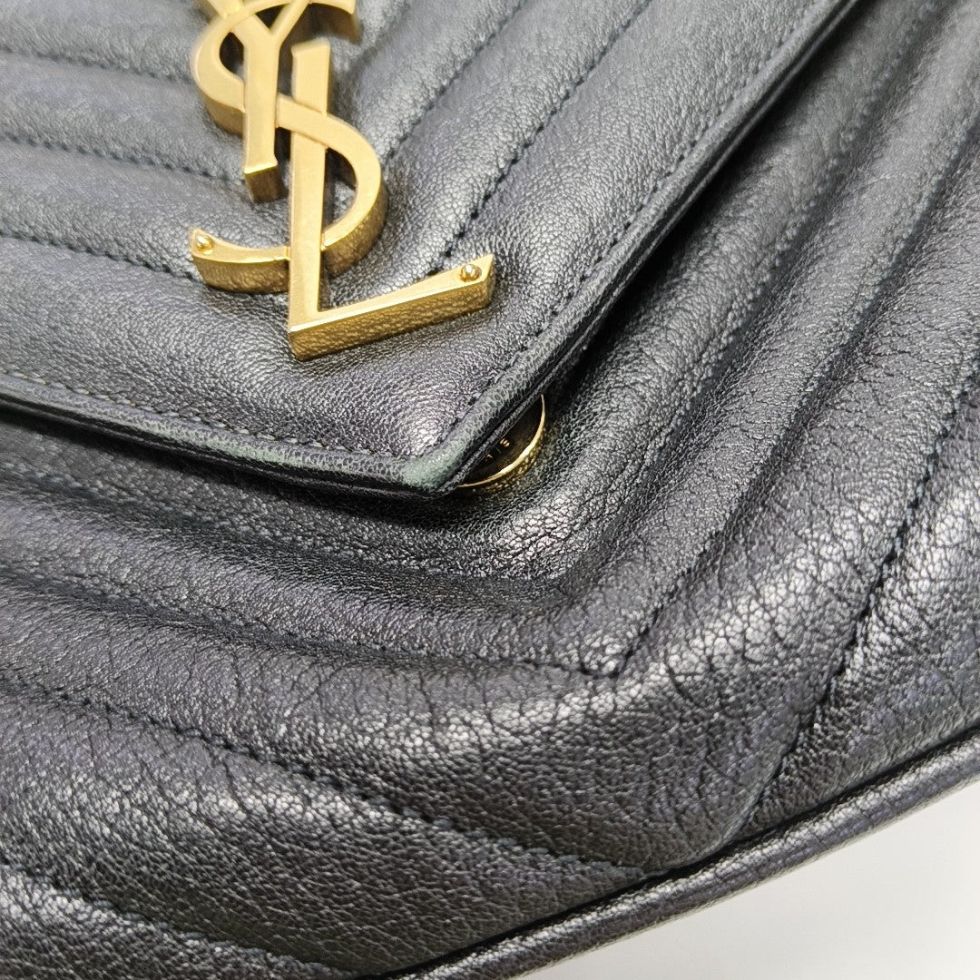 COLLEGE Large Chevron Lambskin Black