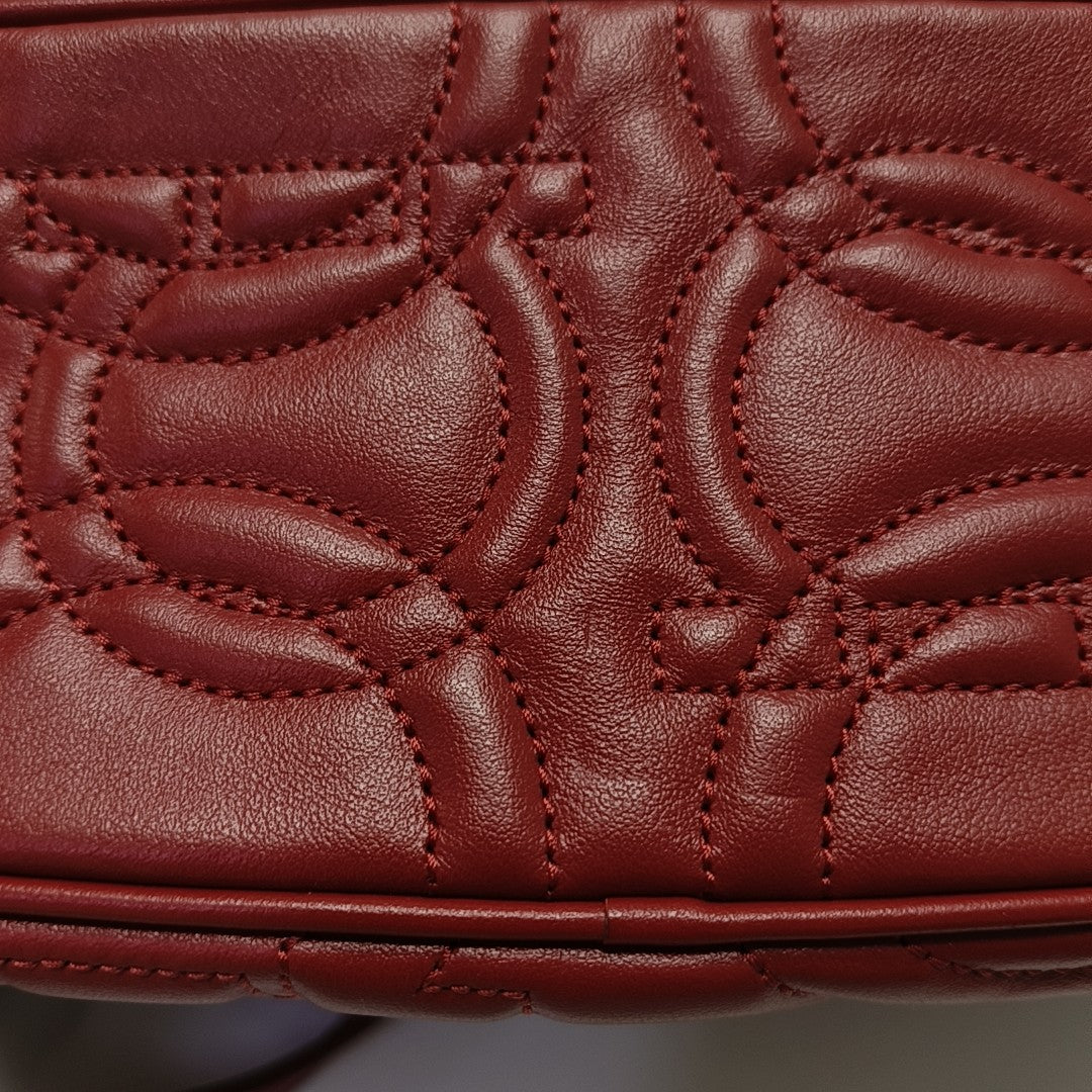 Authenticated pre-owned  Gancini Quilted Calfskin Red - Shoulder Bag at Looply