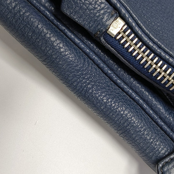 Vela Messenger Bag Calfskin Blue