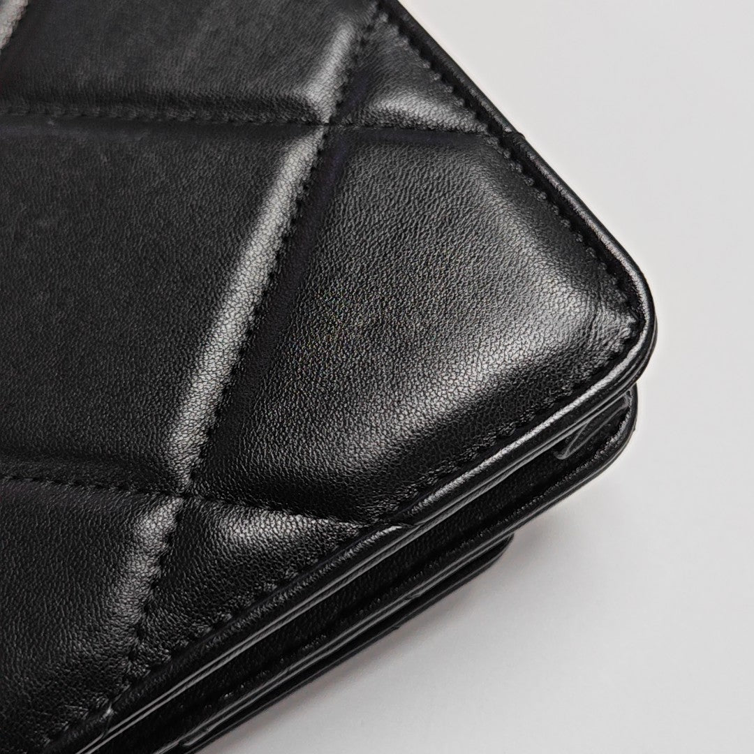 CHANEL 19 WOC Quilted Lambskin Black