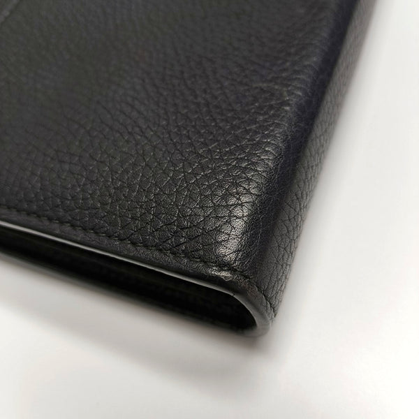 Authenticated pre-owned  GG Marmont Mini Calfskin Black - Crossbody Bag at Looply