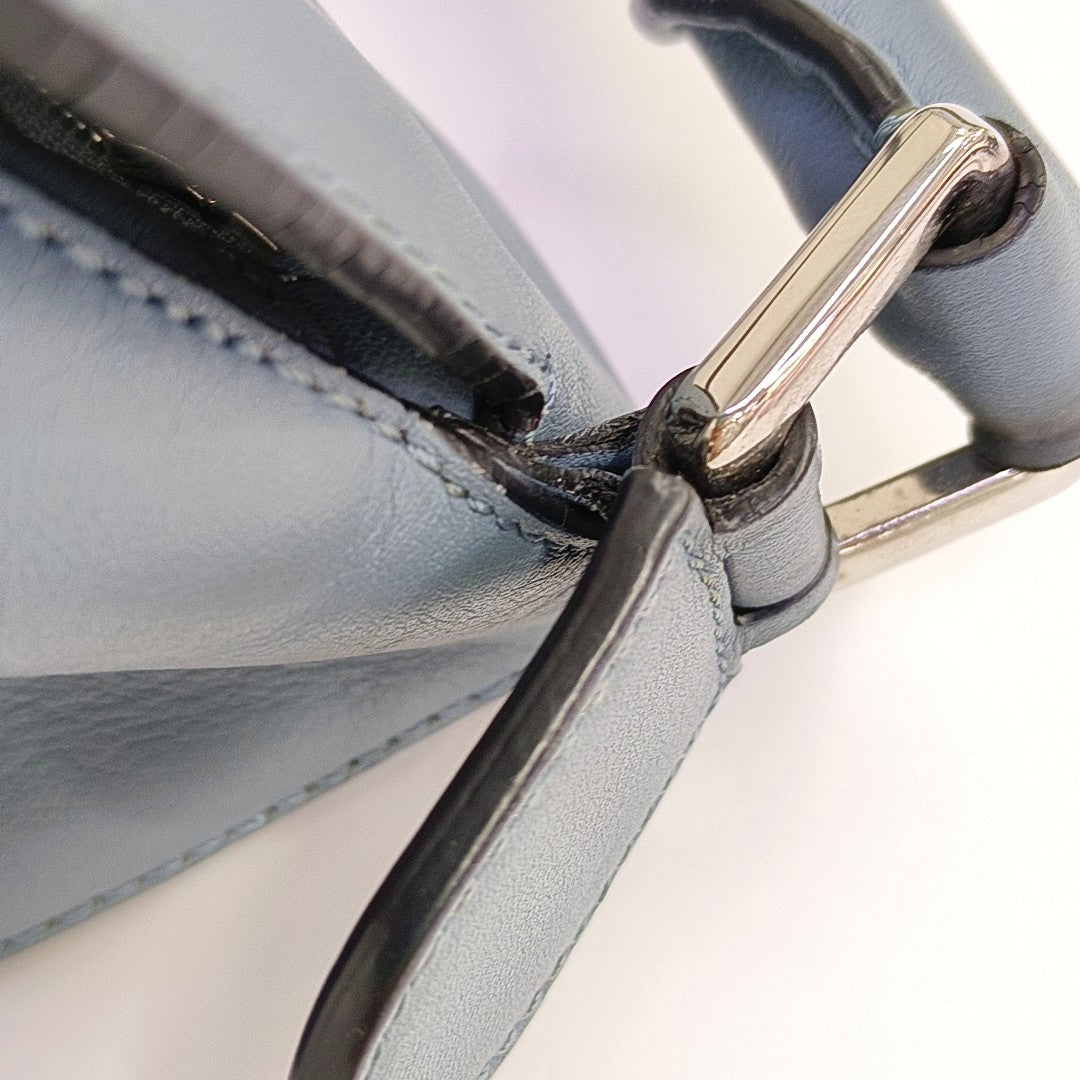 Puzzle Medium Calfskin Blue