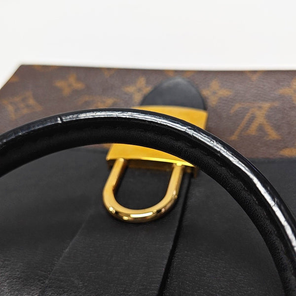 Authenticated pre-owned  LOCKY BB Monogram Coated Canvas Brown - Crossbody Bag at Looply