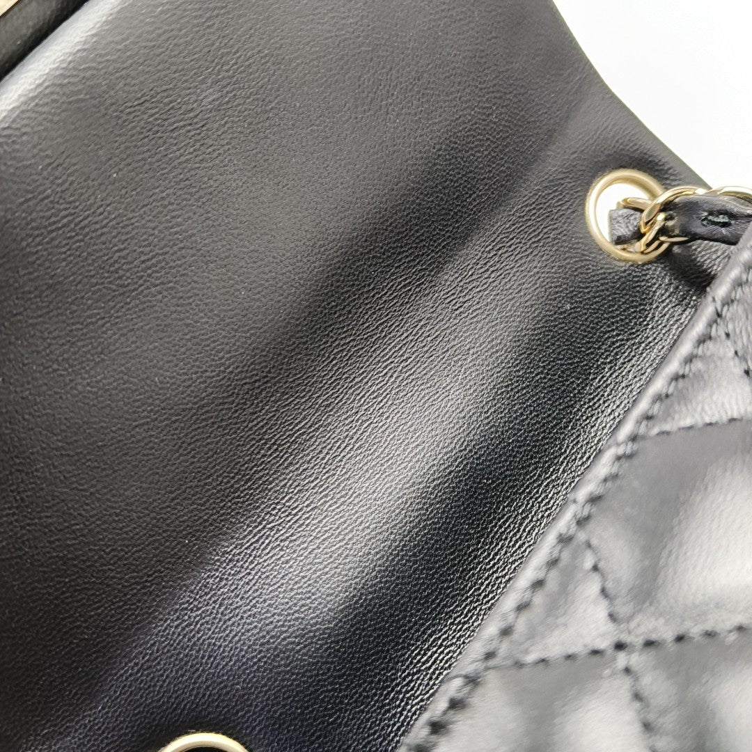 CLASSIC FLAP Mini Quilted Lambskin Black