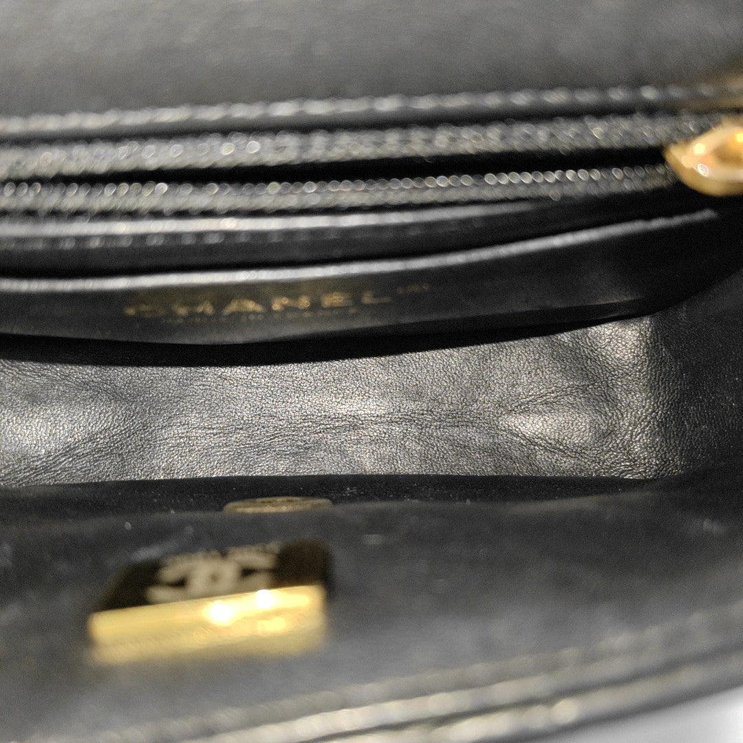CLASSIC FLAP Mini Quilted Lambskin Black