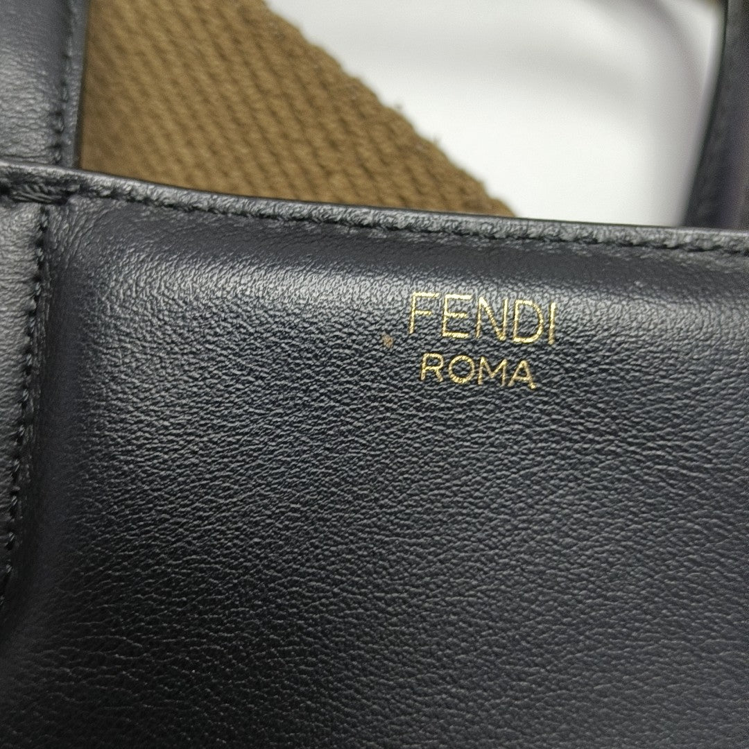 Flip Lambskin Black
