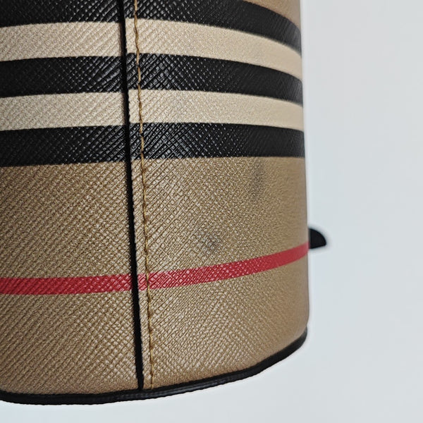 The Barrel Coated Canvas Brown