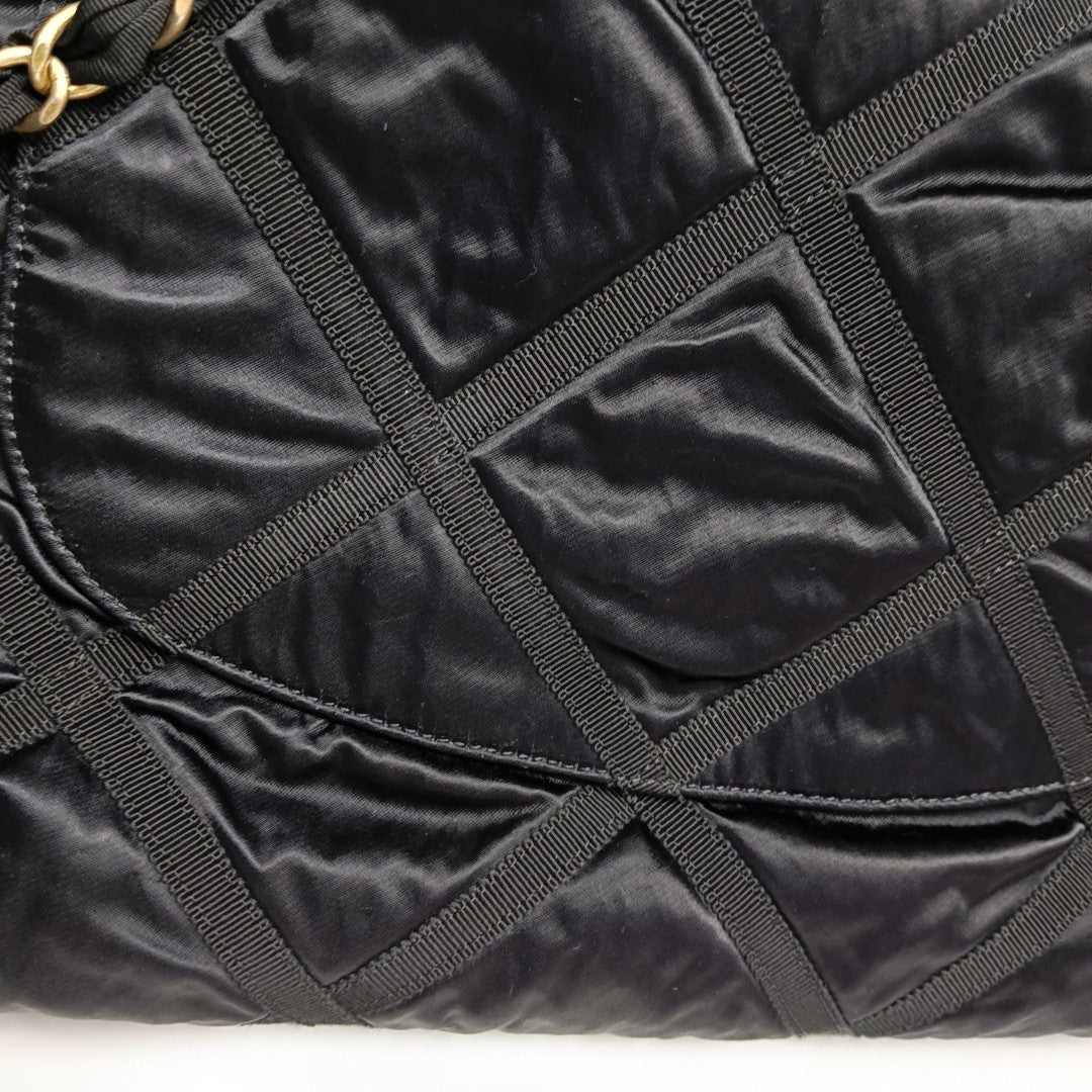 Quilted Nylon Medium Black
