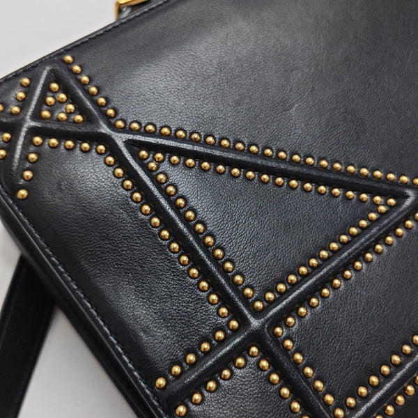 Diorama Medium Cannage Calfskin Black