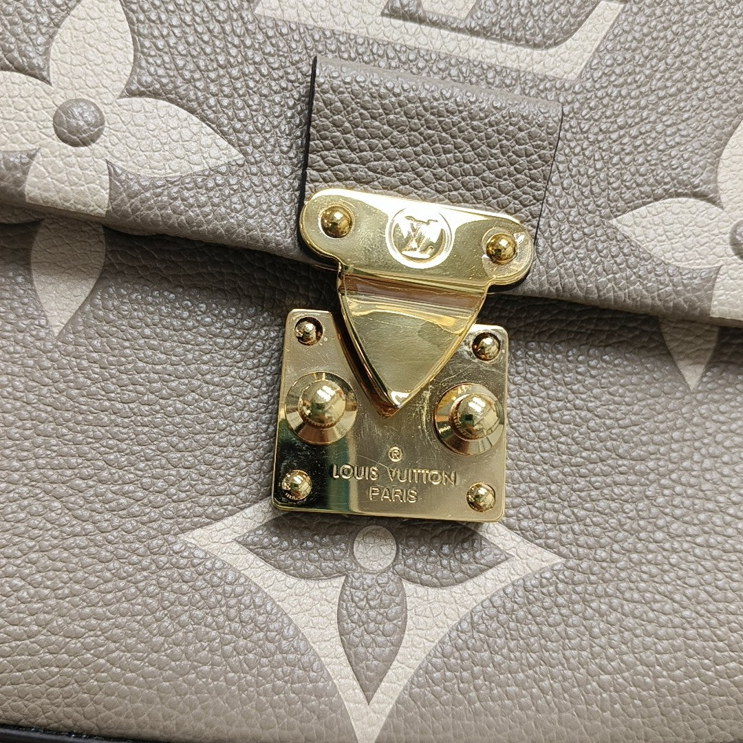 MADELEINE Monogram Calfskin Gray