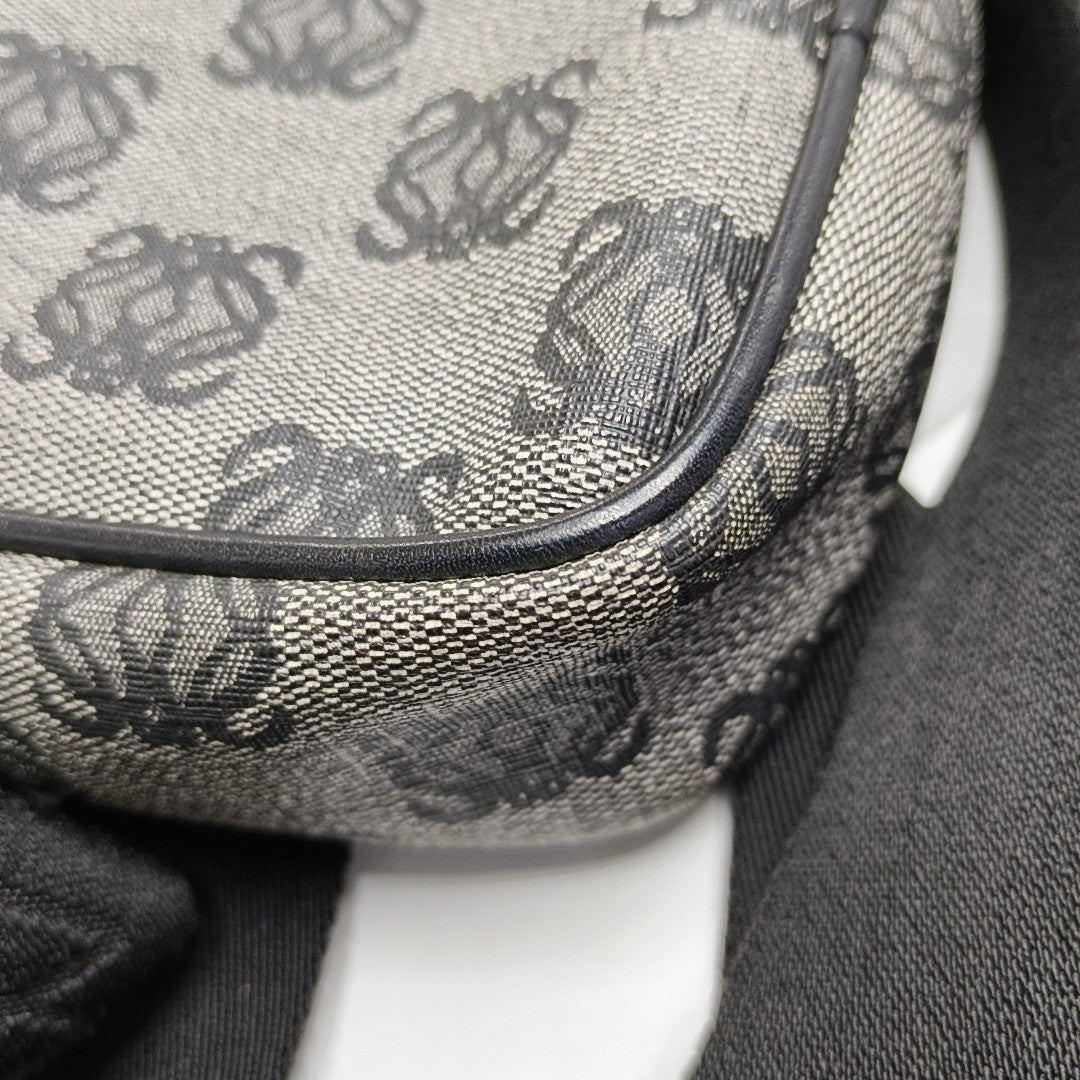 Monogram Canvas Gray