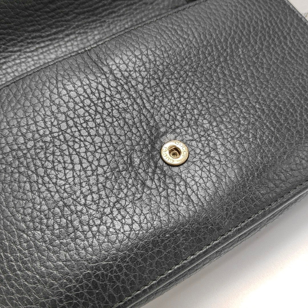 Authenticated pre-owned  Interlocking G Calfskin Black - Shoulder Bag at Looply