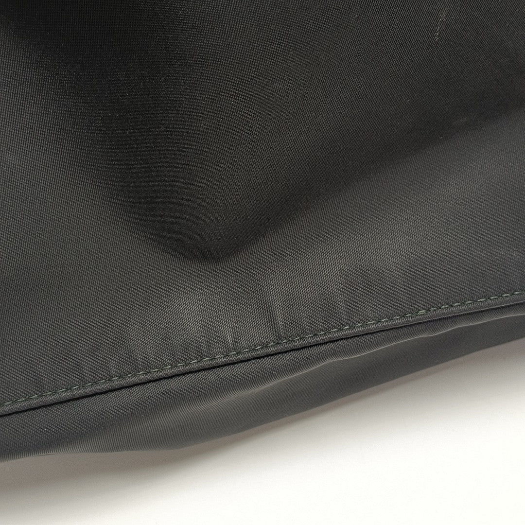 Vela Nylon Black