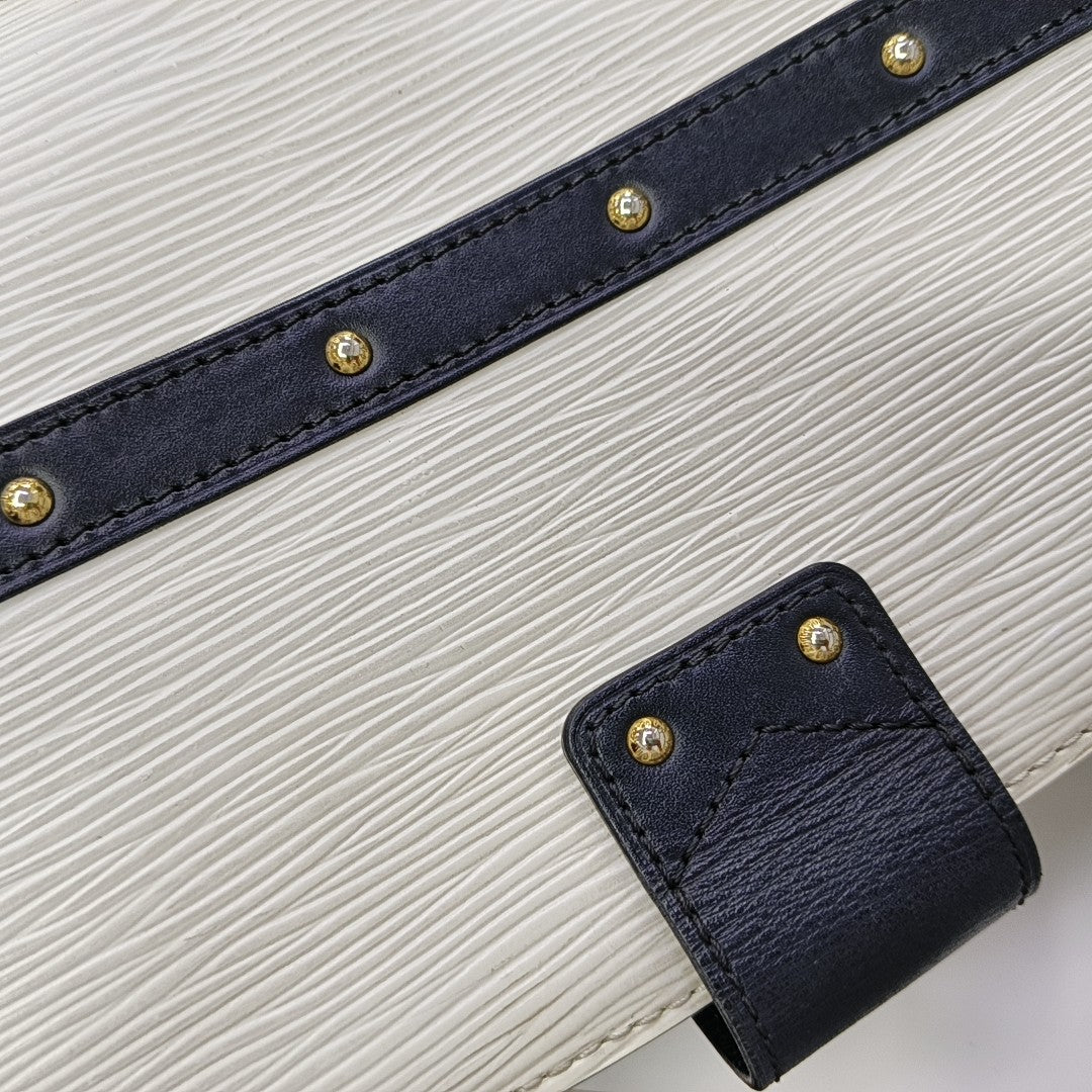 TRUNK Epi White
