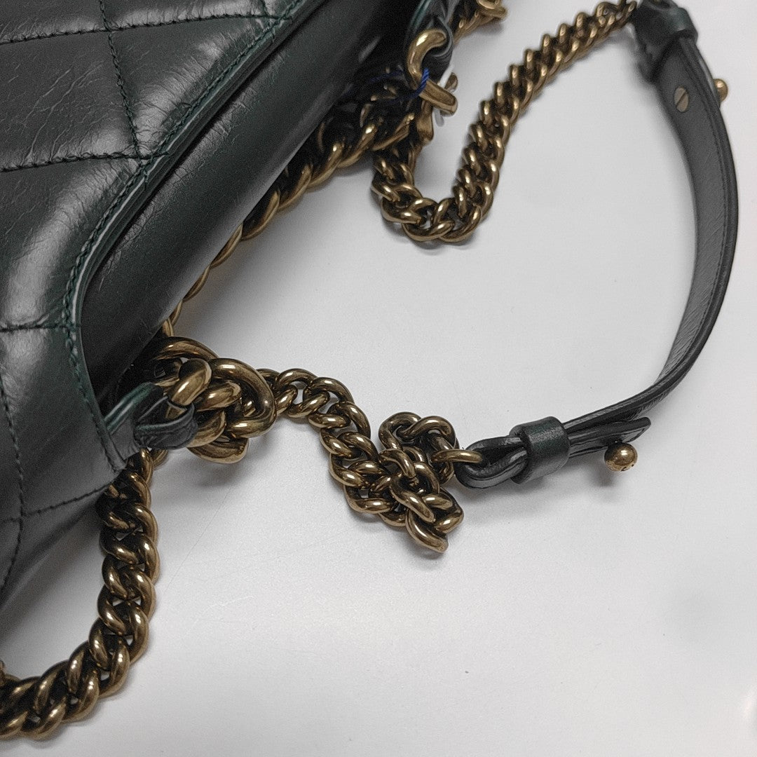 PREFECT EDGE Large Quilted Calfskin Green