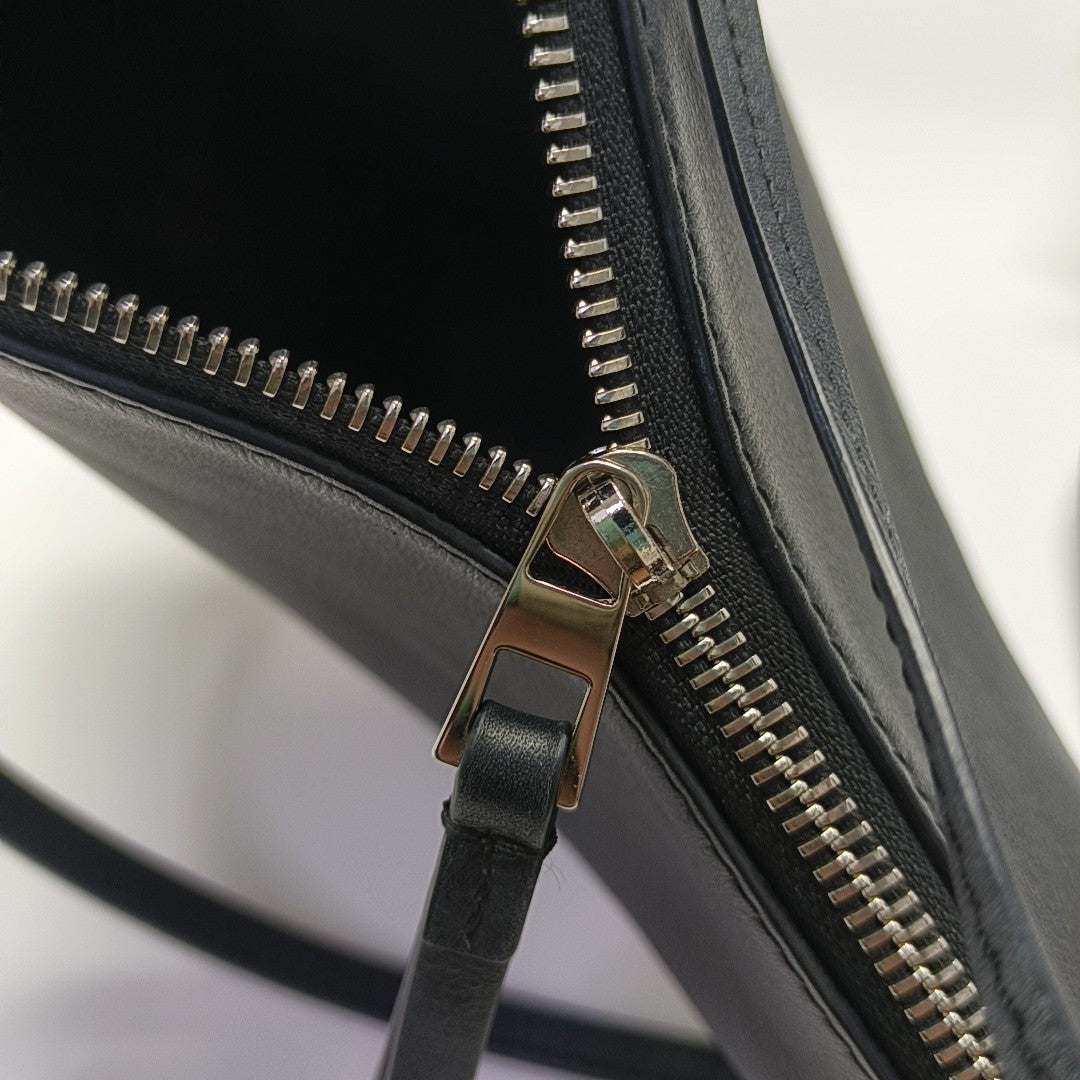 Hammock Hobo Calfskin Black