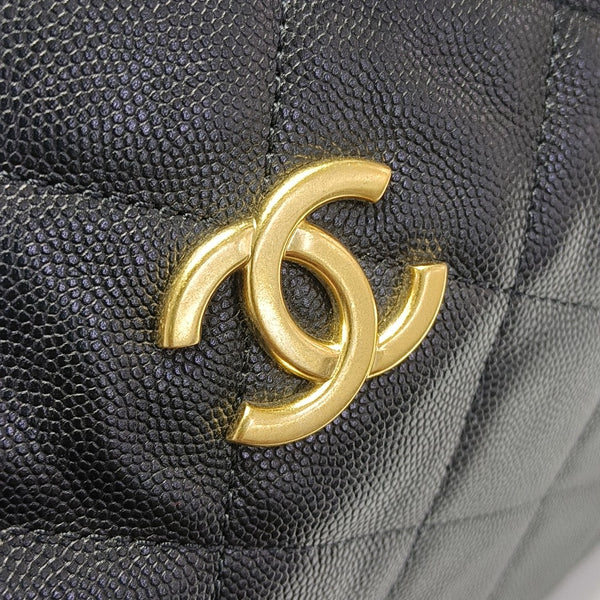 Grained Calfskin Shoulder Bag Black