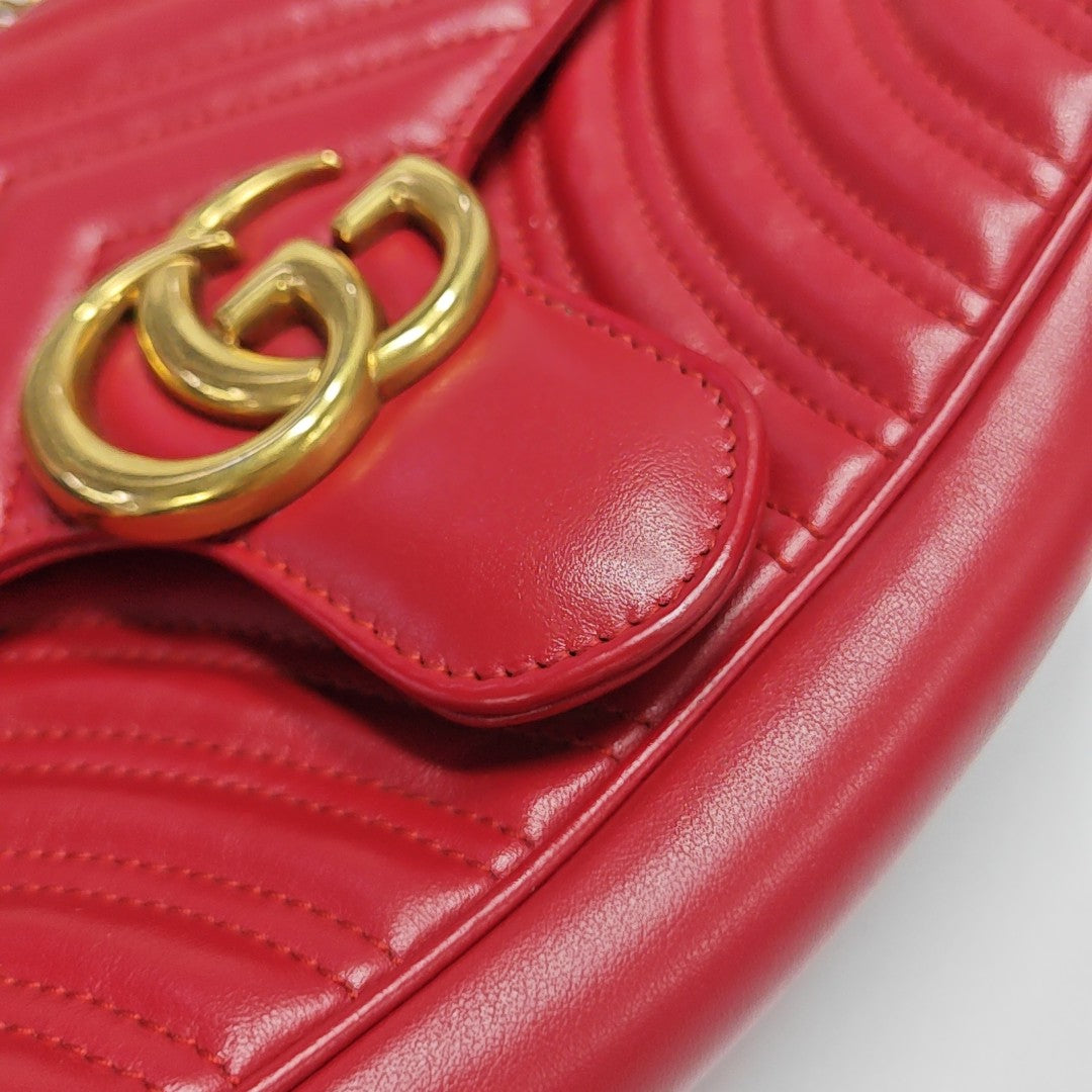 GG Marmont Medium Quilted Calfskin Red