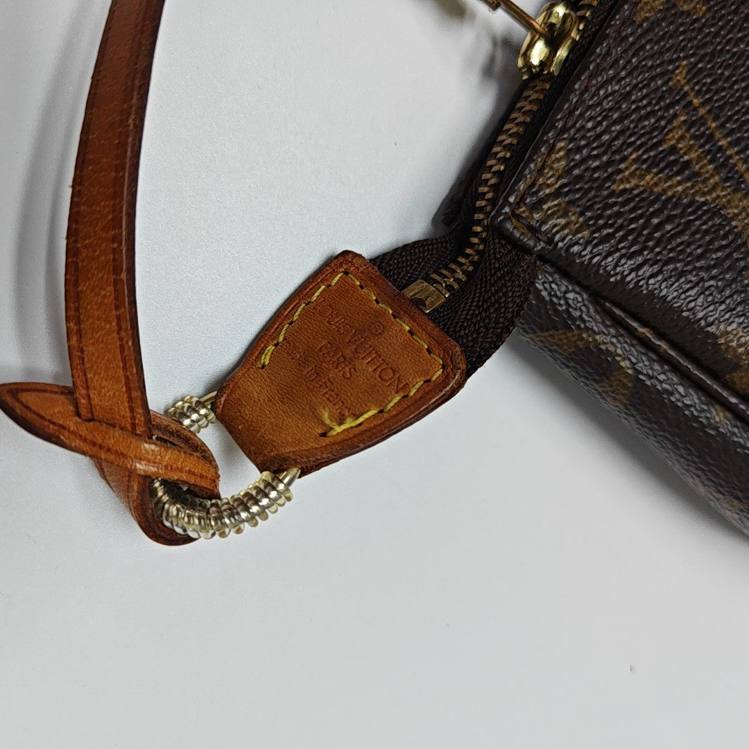 ACCESSOIRES Monogram Coated Canvas Brown
