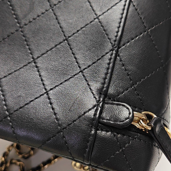 VINTAGE COSMETIC BAGS Quilted Lambskin Black