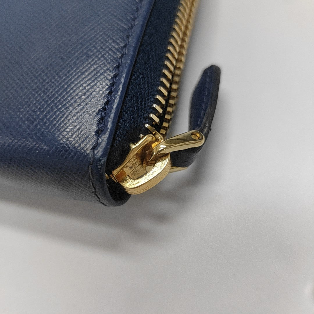 Zippy Wallet Saffiano Calfskin Blue Wallet