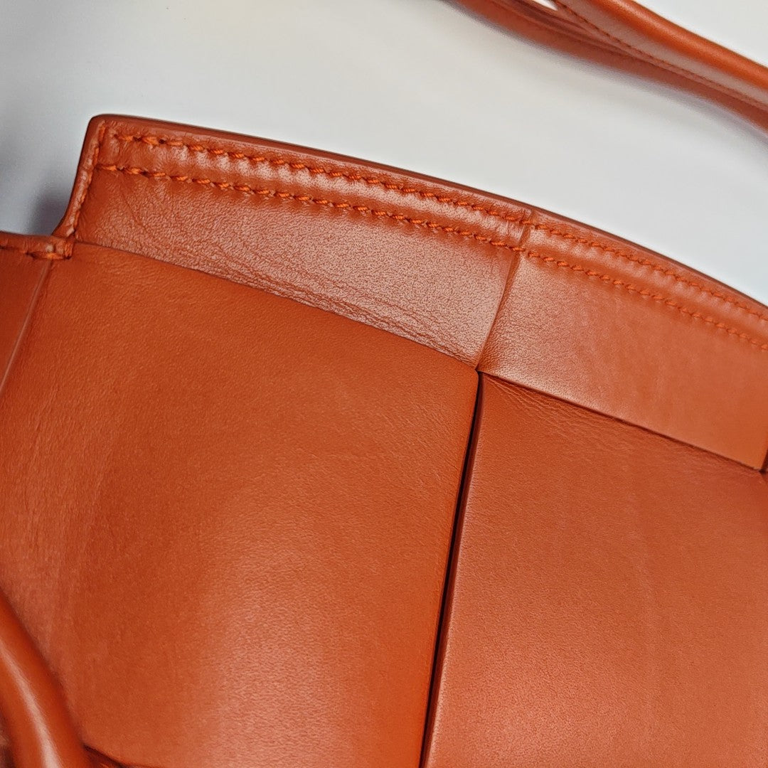 Arco Small Calfskin Orange
