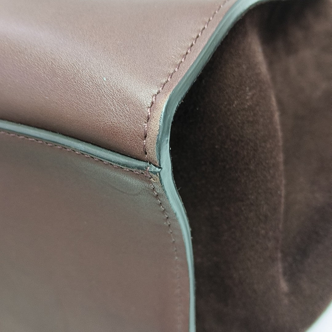 TRAPEZE Medium Calfskin Red