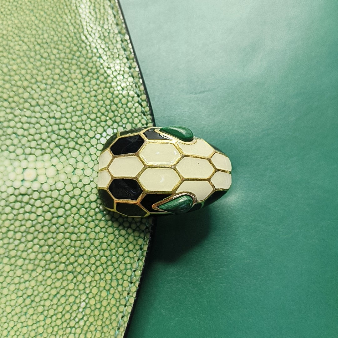 SERPENTI FOREVER Small Stingray Leather Green