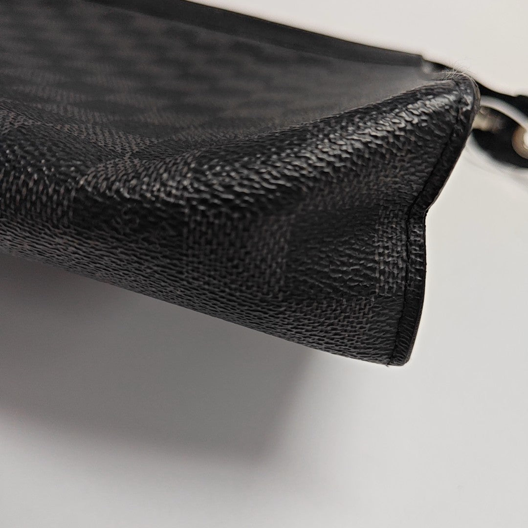 Pochette Voyag MM Damier Graphite Coated Canvas Gray